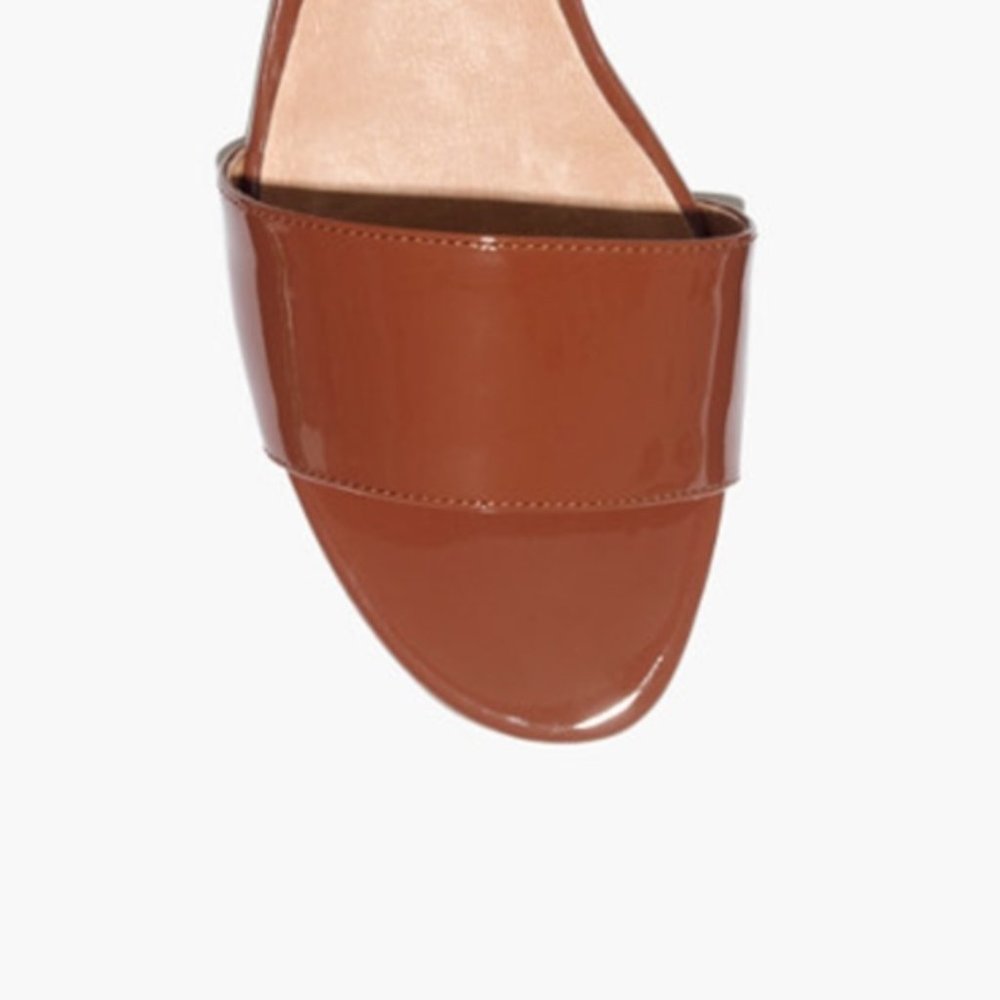 Madewell Caren Slide Sandal in Patent Leather Tan